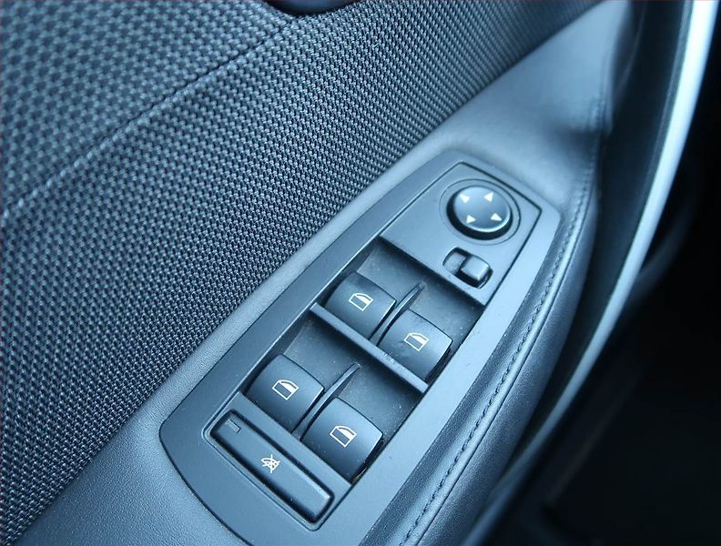 BMW X3 (2008) xDrive20d, 4X4, Automat - fotka 15 z 15