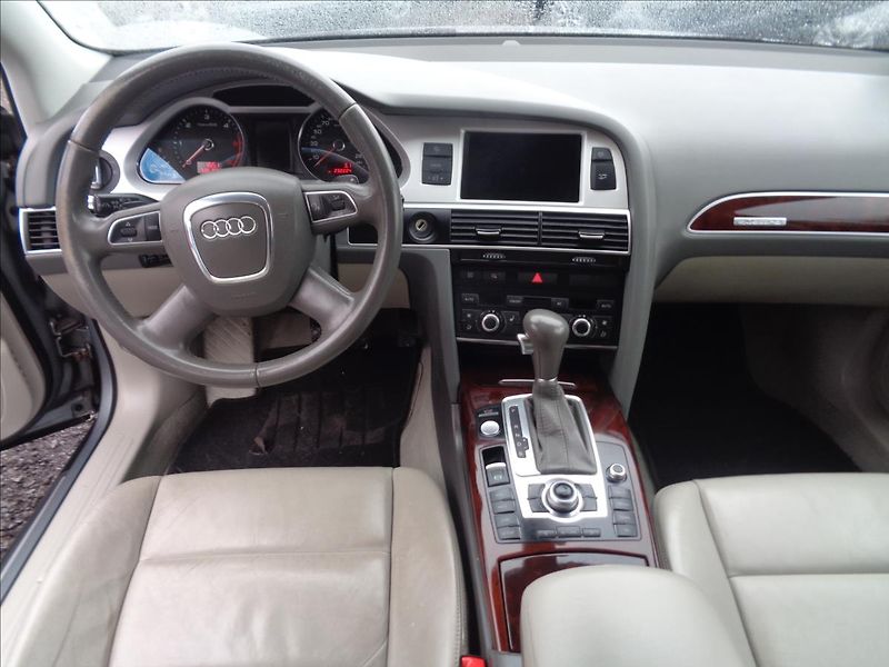 Audi A6 3,0 - fotka 16 z 17
