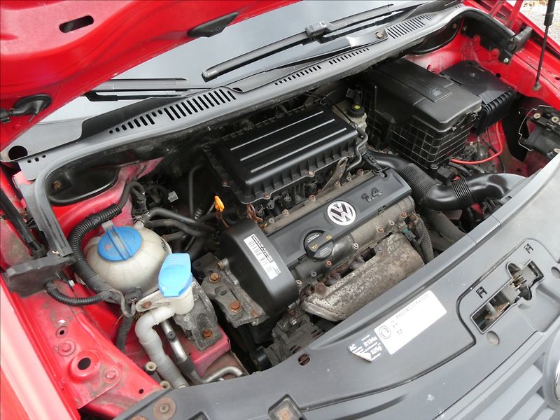 Volkswagen Caddy 1,4 i 59kW závěs, LIFE - fotka 31 z 35