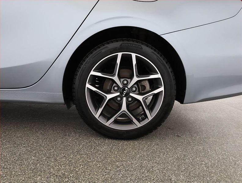 Kia Ceed (2025) 1.5 T-GDI - fotka 21 z 21