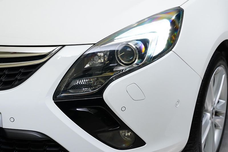 Opel Zafira - fotka 9 z 27