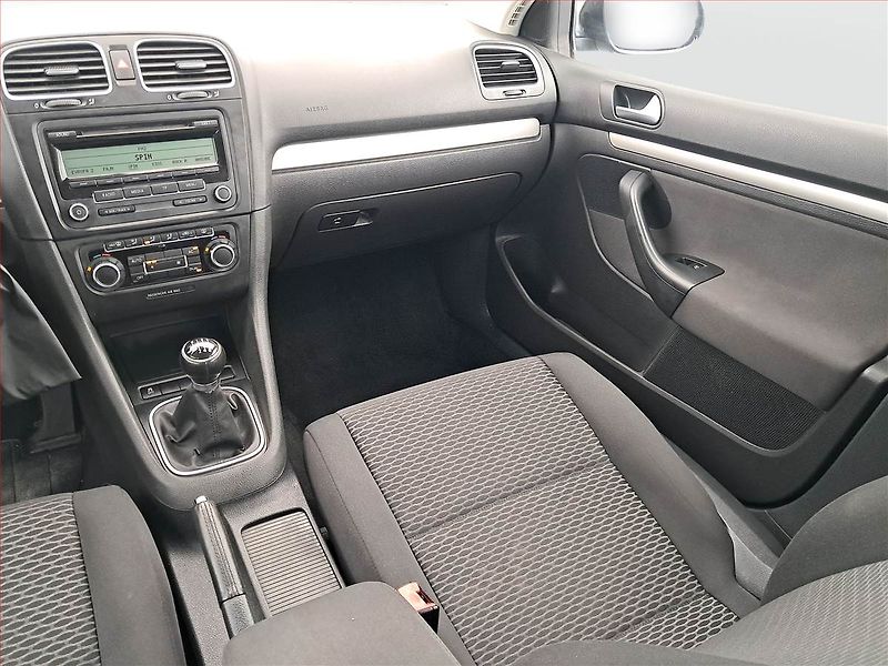 Volkswagen Golf (2010) 1.2 TSI, Park. senzory - fotka 7 z 16