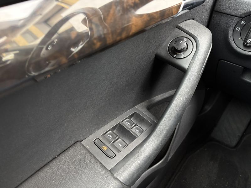Škoda Octavia 1.4 TSI DSG / 103 kW Elegance - fotka 13 z 21