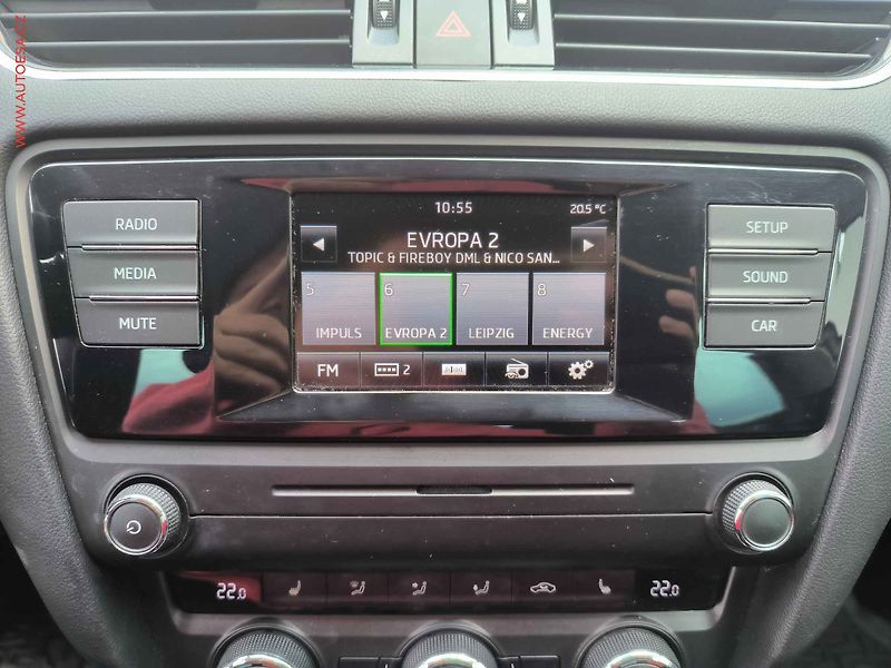 Škoda Octavia (2015) 1.6 TDi, Ambiente, STK7/28 - fotka 11 z 19
