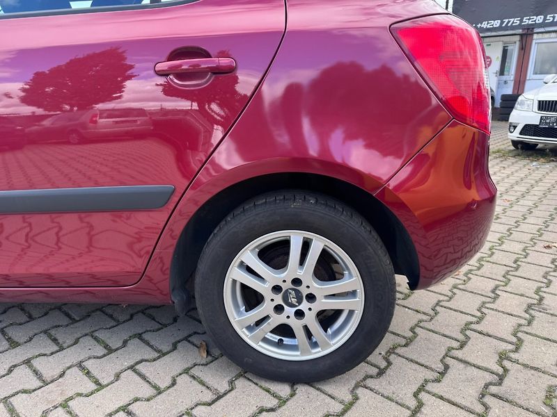 Škoda Fabia (2008) 1,2 HTP 44 KW KILOMETRY - fotka 14 z 38