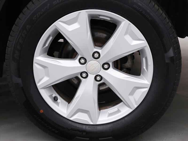 Subaru Forester 2,0 D-L 108kW CZ Sport - fotka 27 z 34