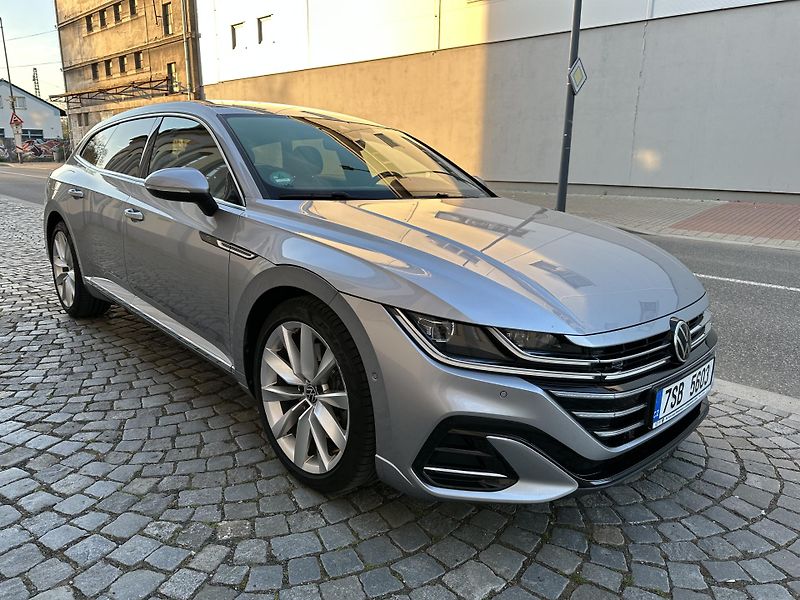 Volkswagen Arteon 2,0 TSI 206 KW R Line kam.360 - fotka 5 z 24