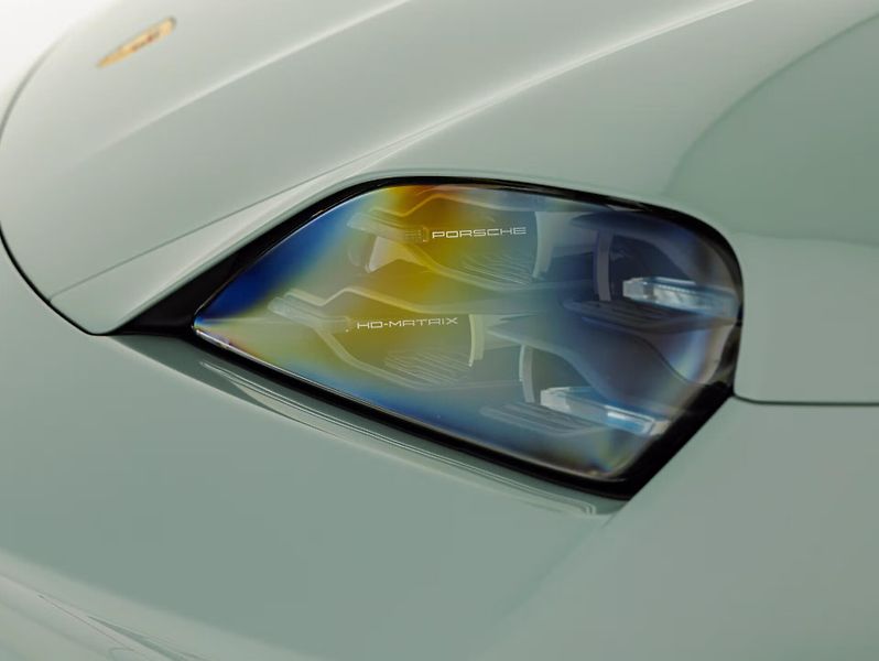Porsche Taycan 4 Cross Turismo HuD Pano Venti - fotka 6 z 12