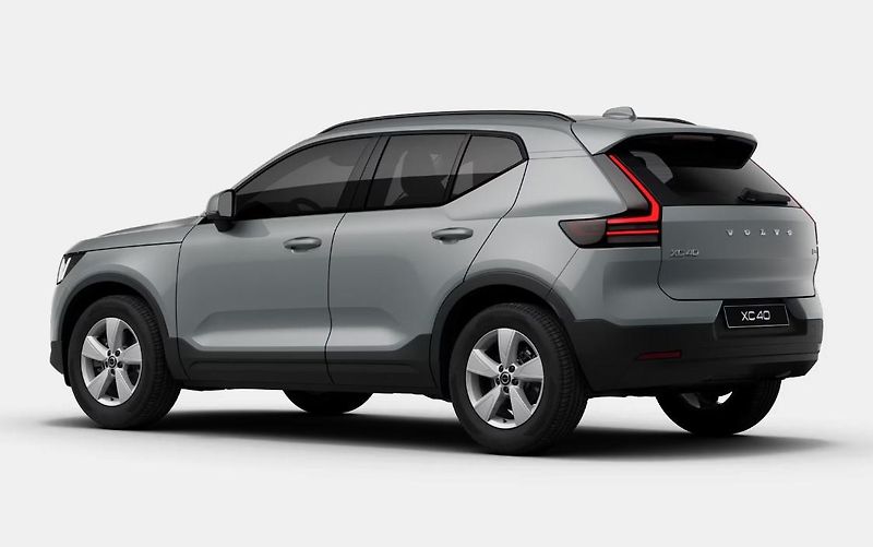 Volvo XC40 (2026) B3 AUT ESSENTIAL - fotka 5 z 7