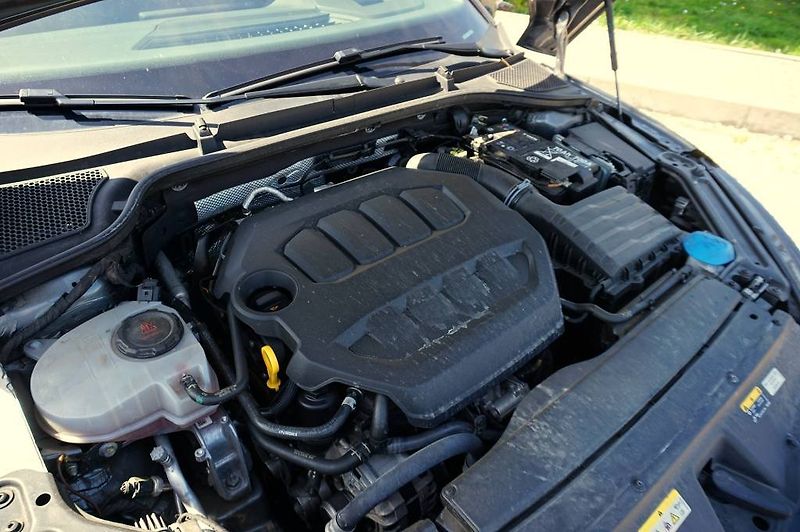 Škoda Octavia (2023) CHALLENGE 2.0 TSI 180 kW - fotka 50 z 50