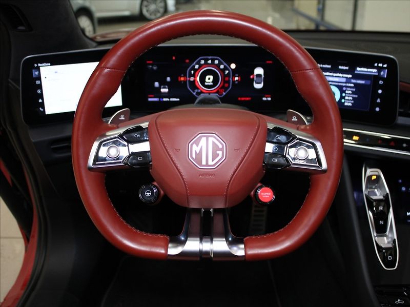 MG Cyberster 0,1 510koní AWD GT 31tkm.ČR - fotka 8 z 29