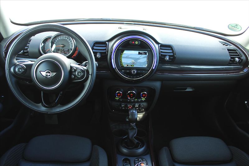 Mini Clubman 2.0D A/T NAVI LED 1.MAJITEL ČR - fotka 12 z 22
