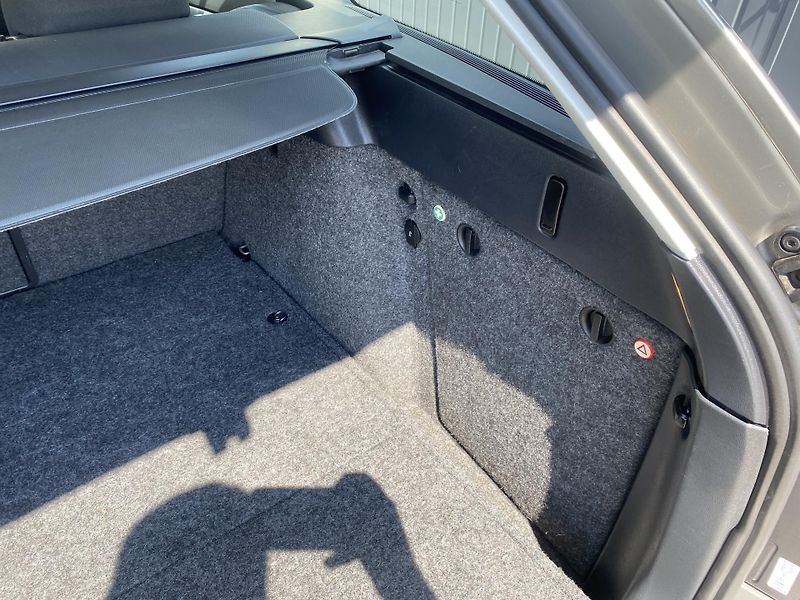 Škoda Octavia 1.6i 75kW - KLIMATIZACE - PDC - fotka 27 z 35