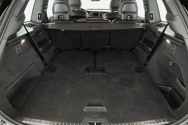 Volvo XC90 (2018) R-Design T8 Twin Engine AWD - fotka 14 z 27