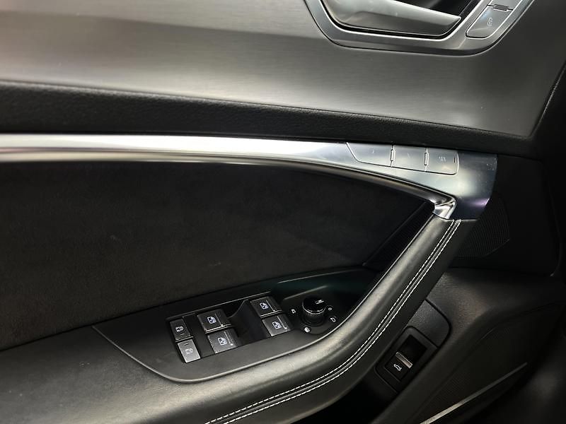 Audi S7 3.0 TDI quattro Black - fotka 12 z 23