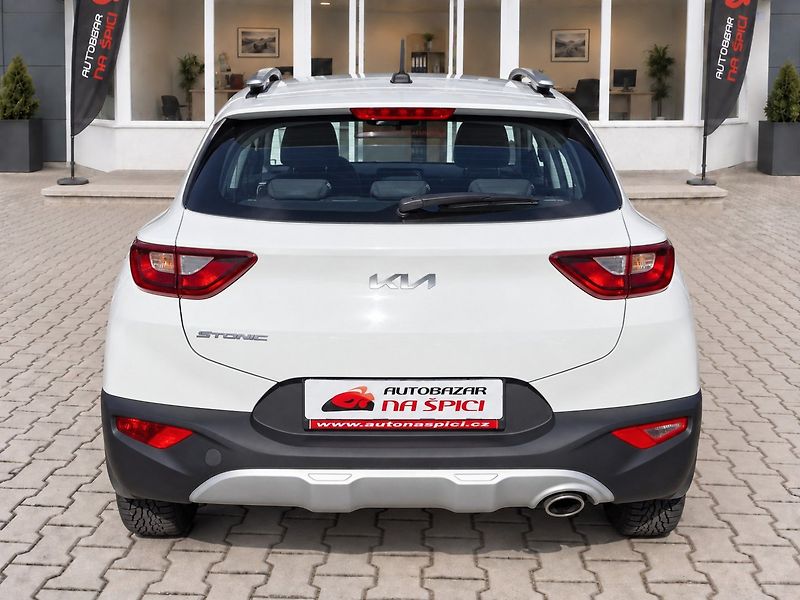 Kia Stonic (2021) 1.2i 61kW COMFORT -1.MAJITEL - fotka 8 z 30