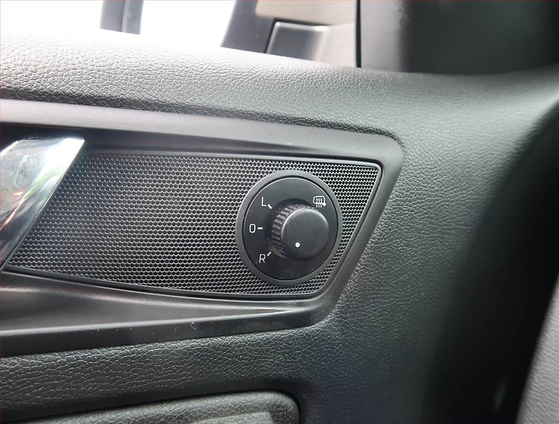 Škoda Yeti (2017) 1.4 TSI, 4X4, Automat, ČR - fotka 19 z 19