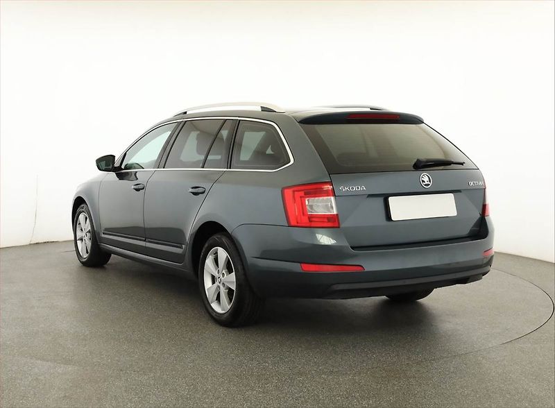 Škoda Octavia (2016) Style 1.6 TDI, Serv.kniha - fotka 4 z 18