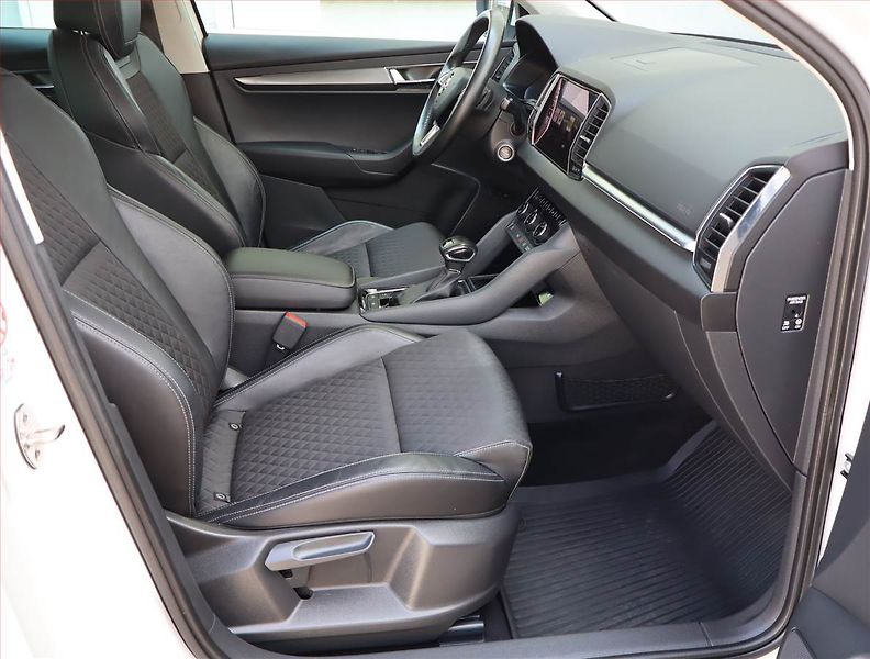 Škoda Karoq (2018) Style Plus 1.5 TSI - fotka 9 z 19