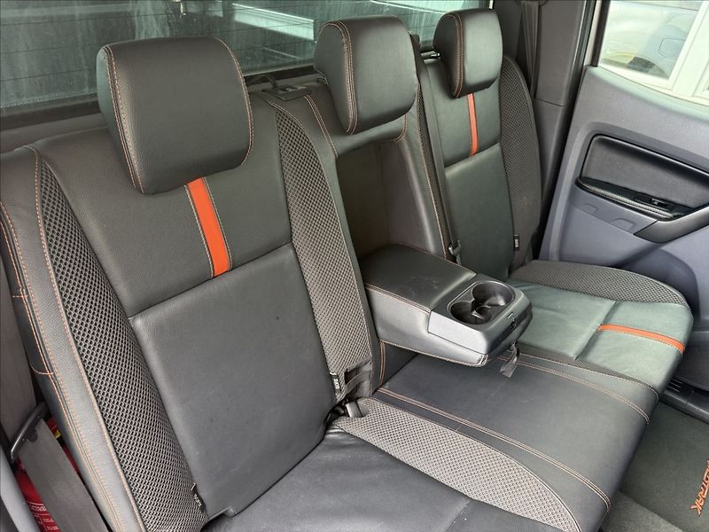 Ford Ranger 3,2 Wildtrak,AT,Hardtop,po ser - fotka 23 z 36