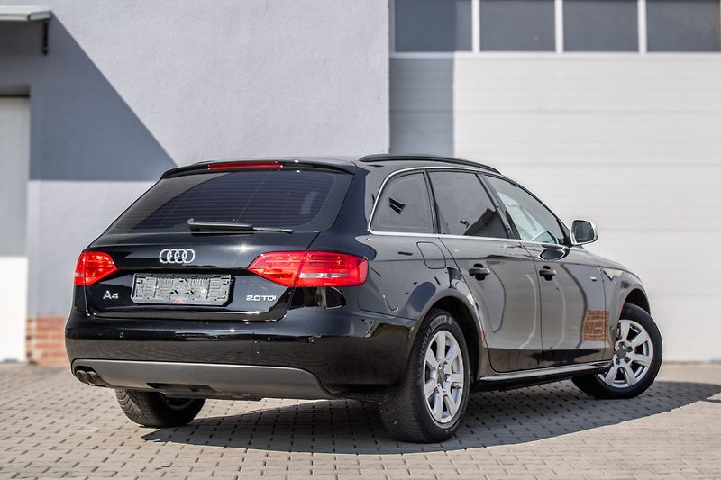 Audi A4 2009 105kW - fotka 5 z 20