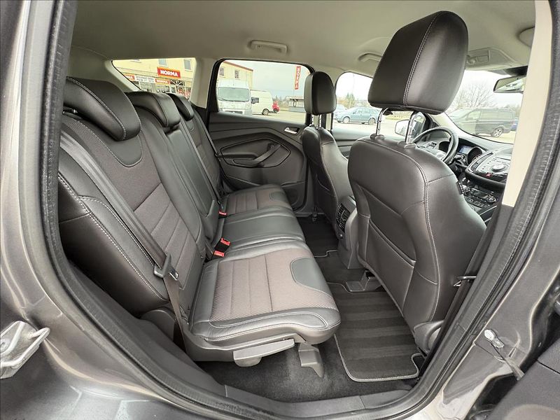 Ford Kuga 2,0 TDCi 120kW 4x4,Individual - fotka 33 z 41