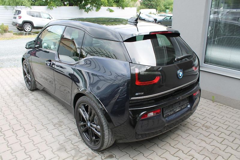 BMW i3 (2017) s 135kW Harman Kardon - fotka 6 z 36