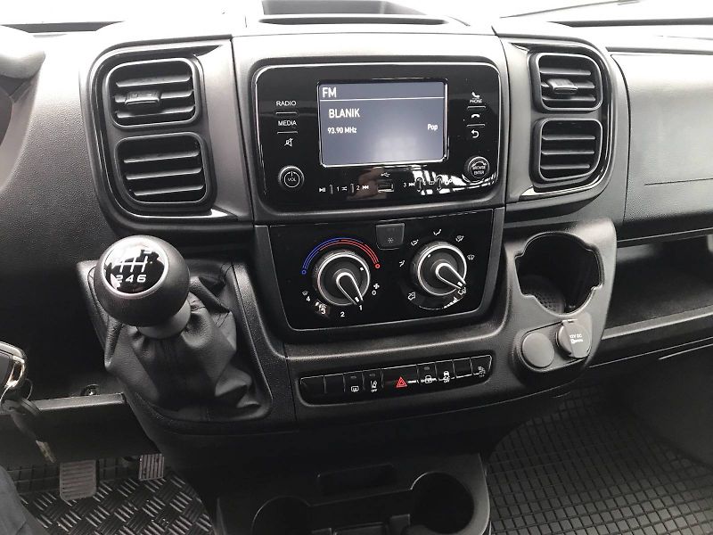 Peugeot Boxer (2026) kabina 3500 L3 2,2 BlueHDi - fotka 7 z 7