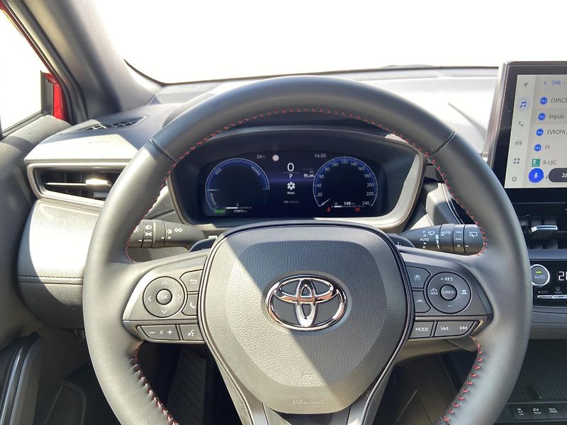 Toyota Corolla Cross 2.0 HSD e-CVT GR-Sport - fotka 15 z 22