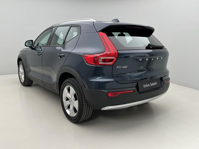 Volvo XC40 D3 MOMENTUM PRO MAN - fotka 10 z 34