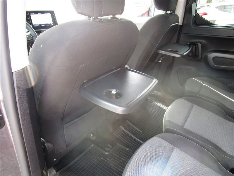 Toyota ProAce City Verso 1.5D-4D, 1. majitel - fotka 43 z 65