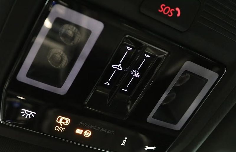 Volkswagen Tayron 2.0 TDI 4M 7 míst Pano. Taž.   - fotka 9 z 17