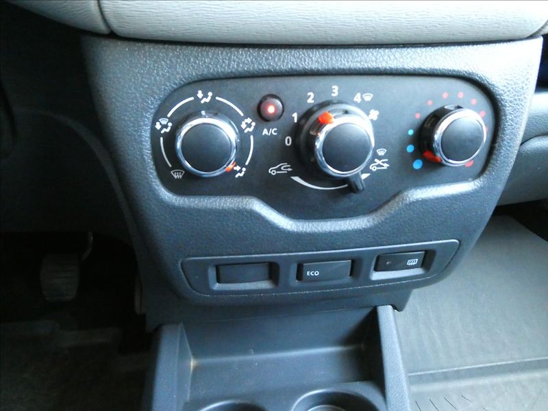 Dacia Dokker 1,6 i 75kW po servise,2 x pneu - fotka 29 z 39