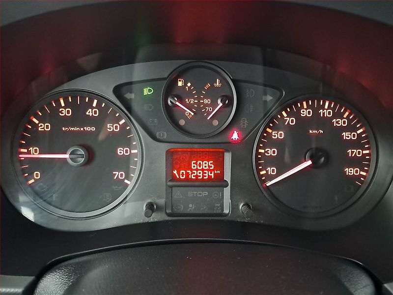 Citroën Berlingo (2013) 1.6 HDi, 3Místa, ČR, 1Maj, DPH - fotka 8 z 12