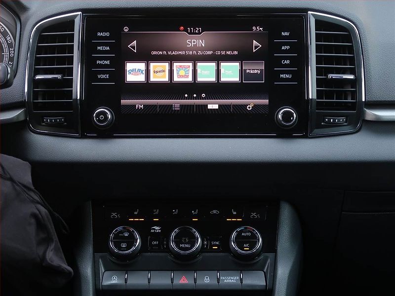 Škoda Karoq (2018) Style 2.0 TDI, 4X4, Automat - fotka 12 z 16