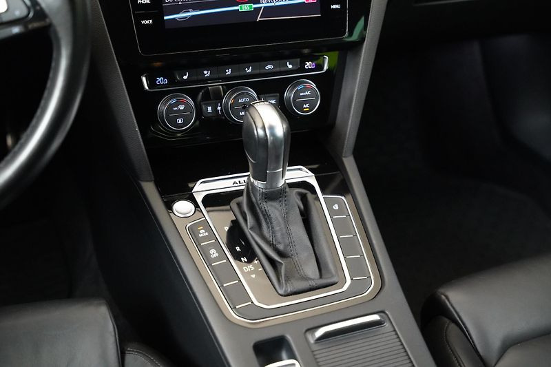 Volkswagen Passat - fotka 22 z 26