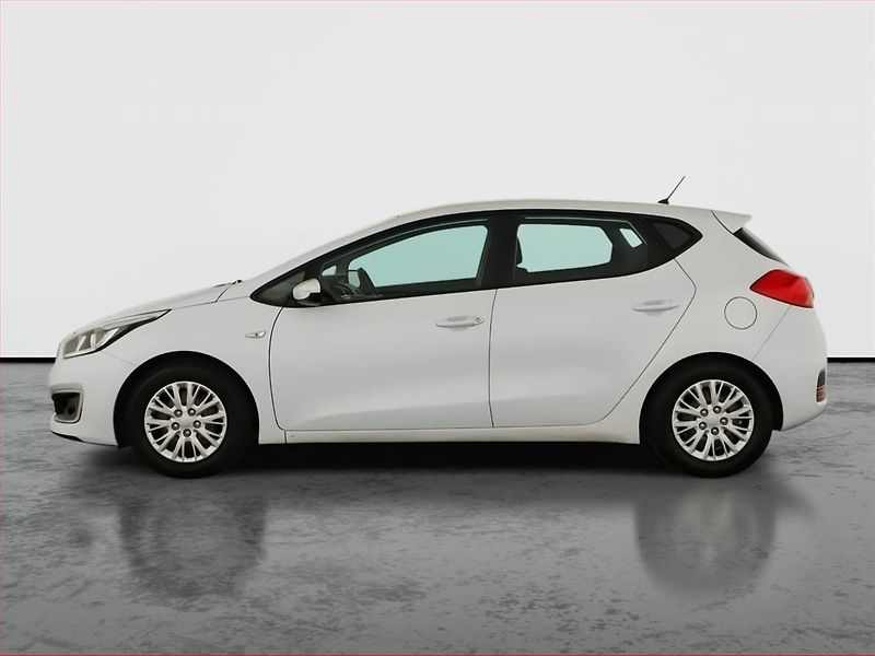 Kia Ceed (2016) 1.4 CVVT, Tempomat - fotka 3 z 12