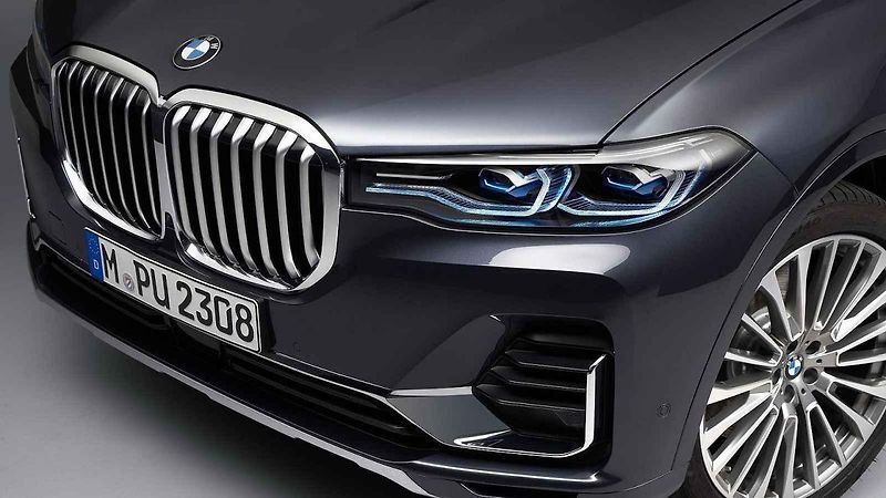 BMW X7 vs. Mercedes GLS vs. Volvo XC90 vs. Audi Q7