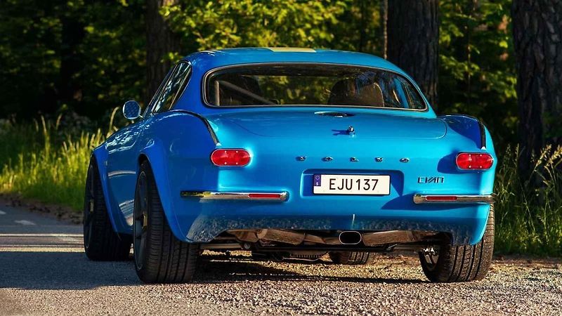 Volvo P1800 Cyan