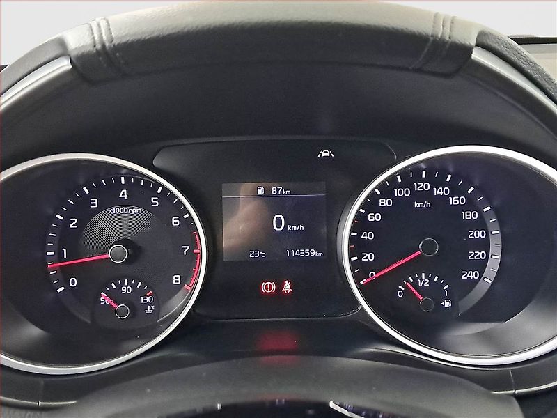 Kia Ceed (2019) 1.4 T-GDI, Serv.kniha, Navi - fotka 11 z 17