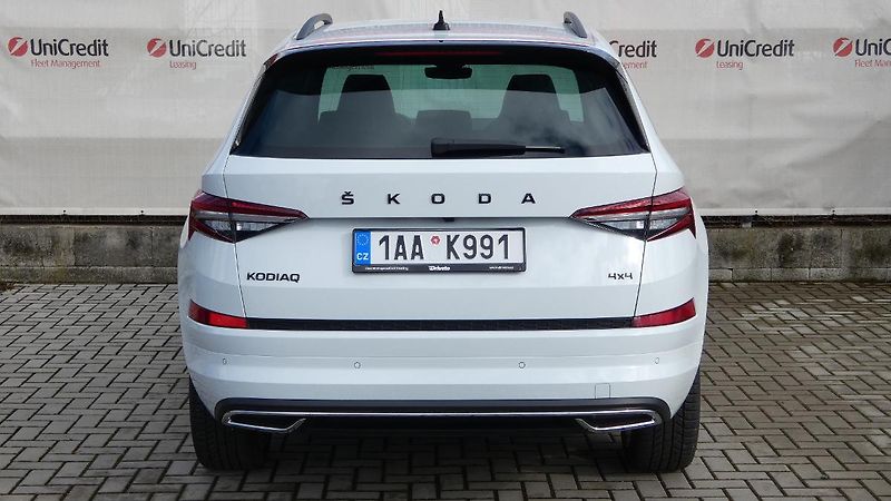 Škoda Kodiaq 2,0 TSI Sportline DSG 4x4 - fotka 4 z 25