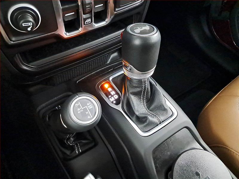 Jeep Wrangler (2022) 4xe PHEV - fotka 13 z 20