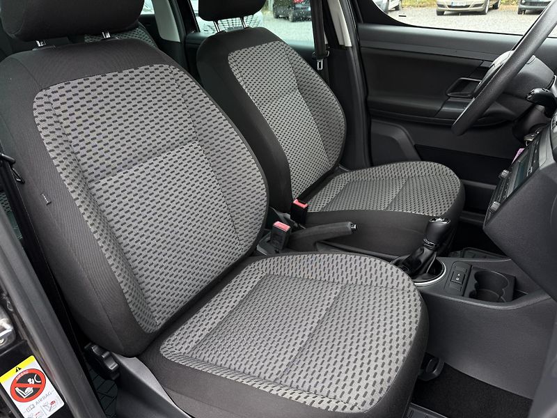 Škoda Roomster 1.2TSi 63kW - fotka 14 z 16