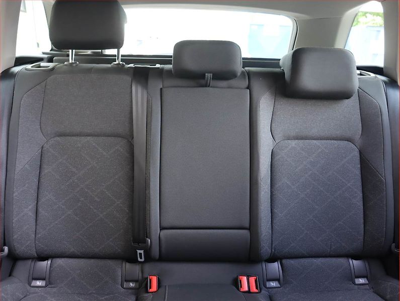Volkswagen Golf (2021) Life 2.0 TDI, Automat, Navi - fotka 10 z 21