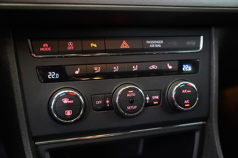 Seat Leon - fotka 23 z 27