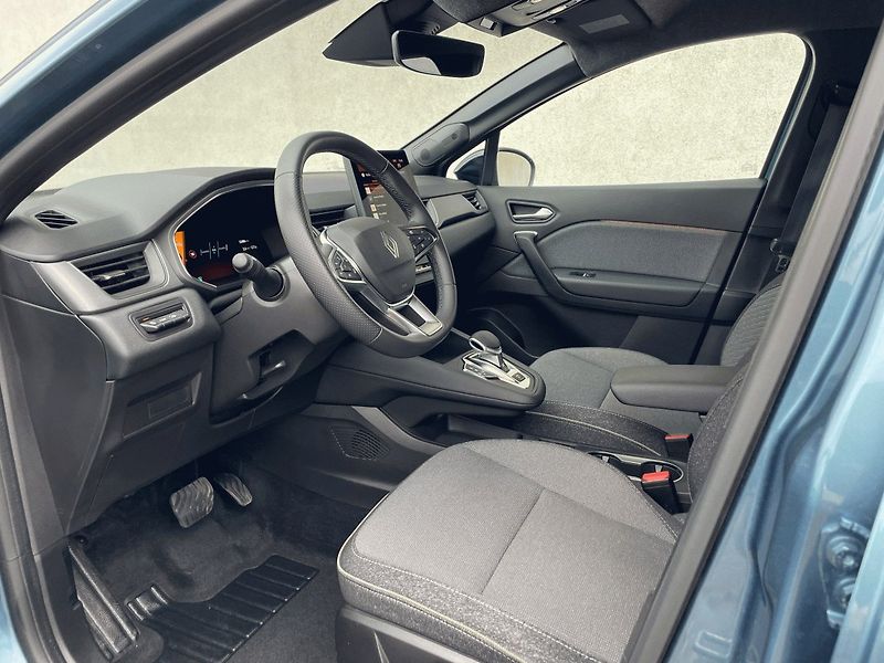 Renault Symbioz (2025) Techno E-Tech full hybrid 145k - fotka 18 z 22