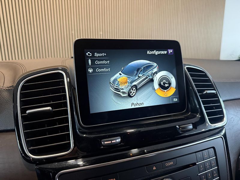 Mercedes-Benz GLE 43 AMG Coupé Tažné LED CarPlay - fotka 30 z 33