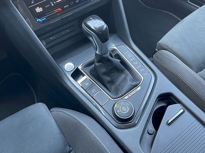 Volkswagen Tiguan Allspace (2023) 2.0 TDI 110 kW 4MOTION DSG Ele - fotka 11 z 34