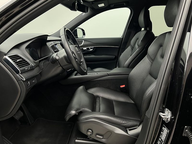 Volvo XC90 B5 AWD MOMENTUM PRO AUT - fotka 3 z 40