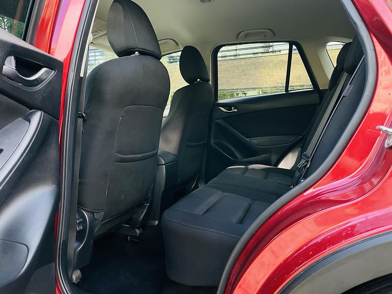 Mazda CX-5 2.0i MANUÁL 4x4 1MAJITEL TAŽNÉ - fotka 30 z 40